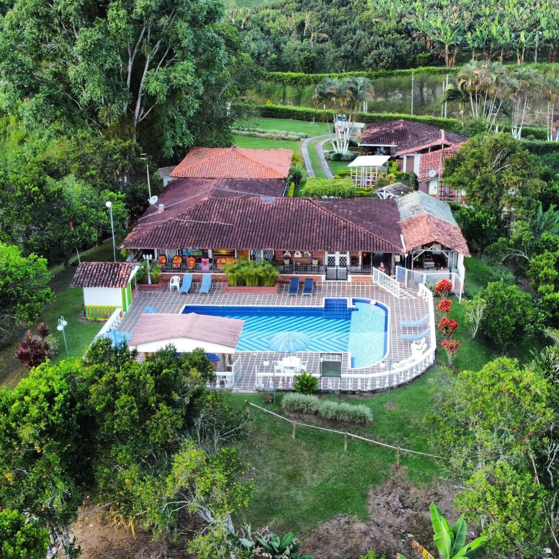 Villa Luzandi Quimbaya Exterior photo